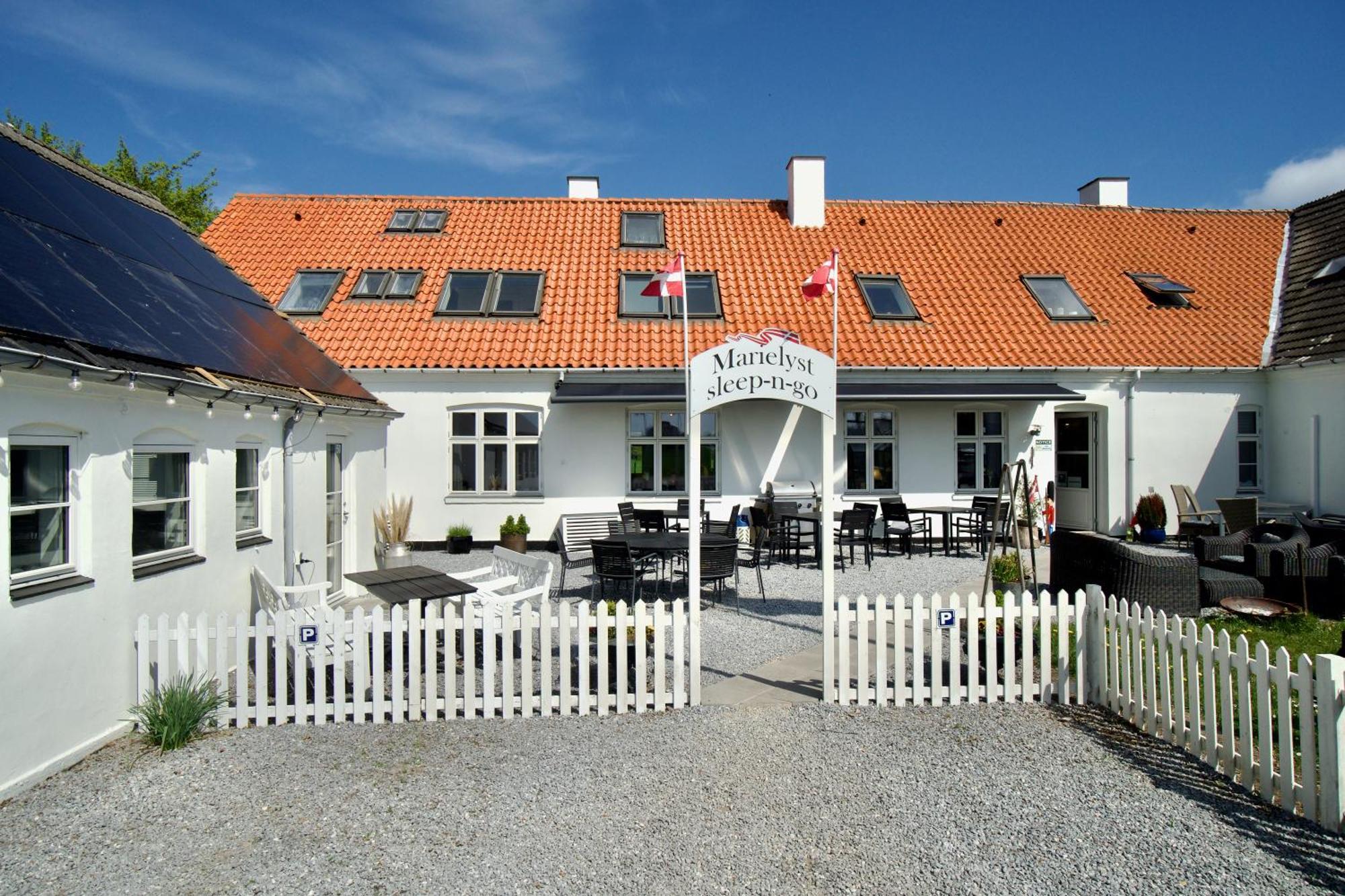 Marielyst Sleep'N Go Hotel Væggerløse Buitenkant foto