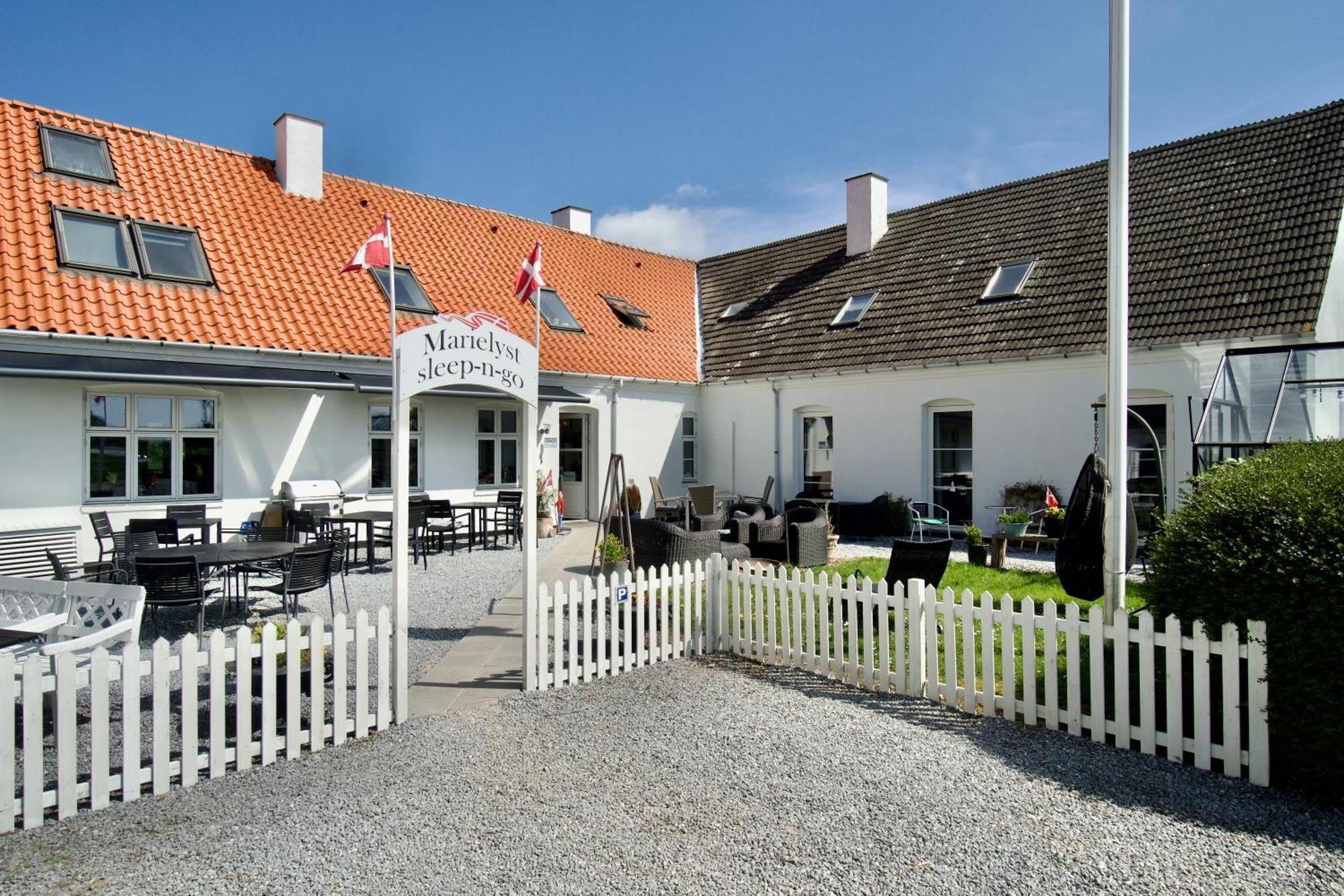 Marielyst Sleep'N Go Hotel Væggerløse Buitenkant foto